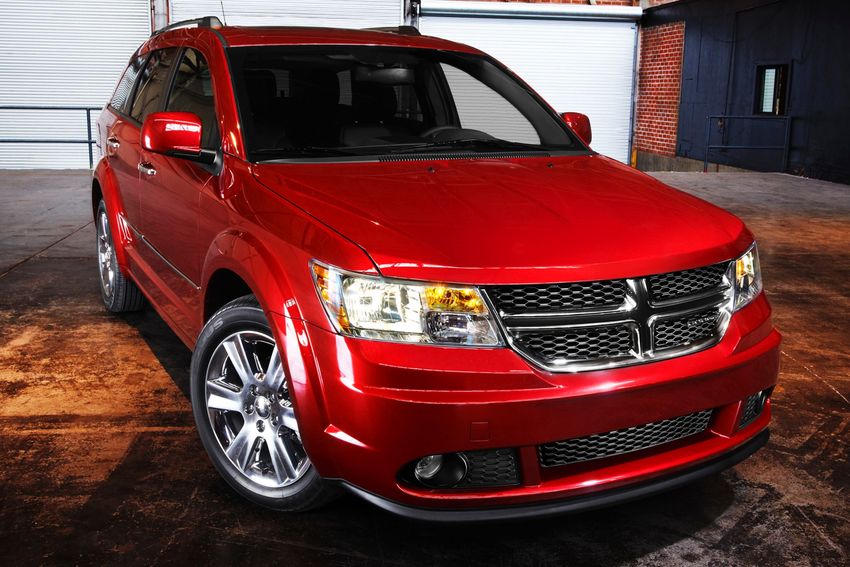 2011 - 2019 Dodge Journey Uconnect 8.4 RE2 RB5 Apple CarPlay + Android Auto (Wired & Wireless) + USB