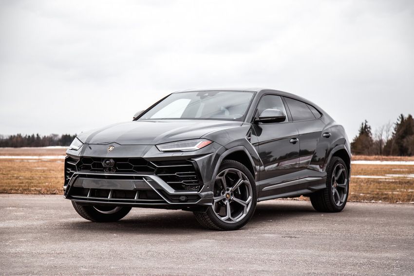 Fits 2019 - 2021 Lamborghini Urus Video In Motion Bypass Installation tutorial