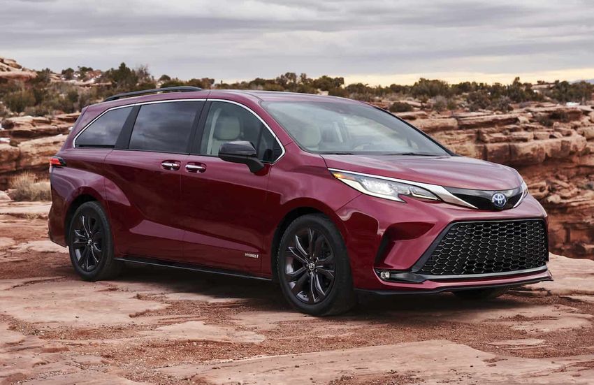 2018 Toyota Sienna Entune 3.0 Video In Motion Bypass NAV, USB Video, Audio Playlist In Motion